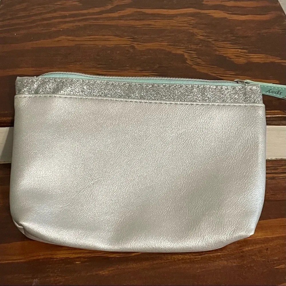 2 Ipsy Bags… Pink and Blue Good Vibes,  And Silver & Blue